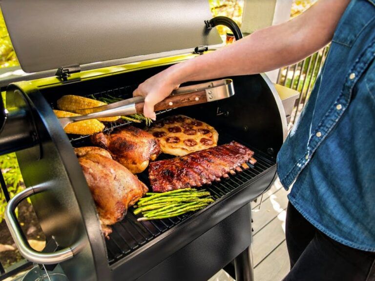 Top 9 Best Outdoor Electric Smokers In 2022 Reviewed